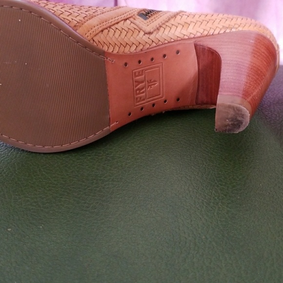 โโโTrade bundle Frye Limited Collection New NWT 8.5 - Picture 3 of 8